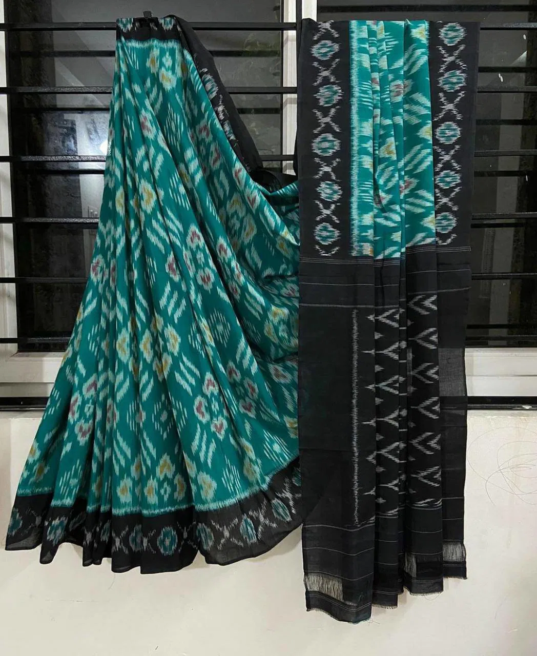 MG 113 Mangalya Plain Linen Digital Print Saree Catalog